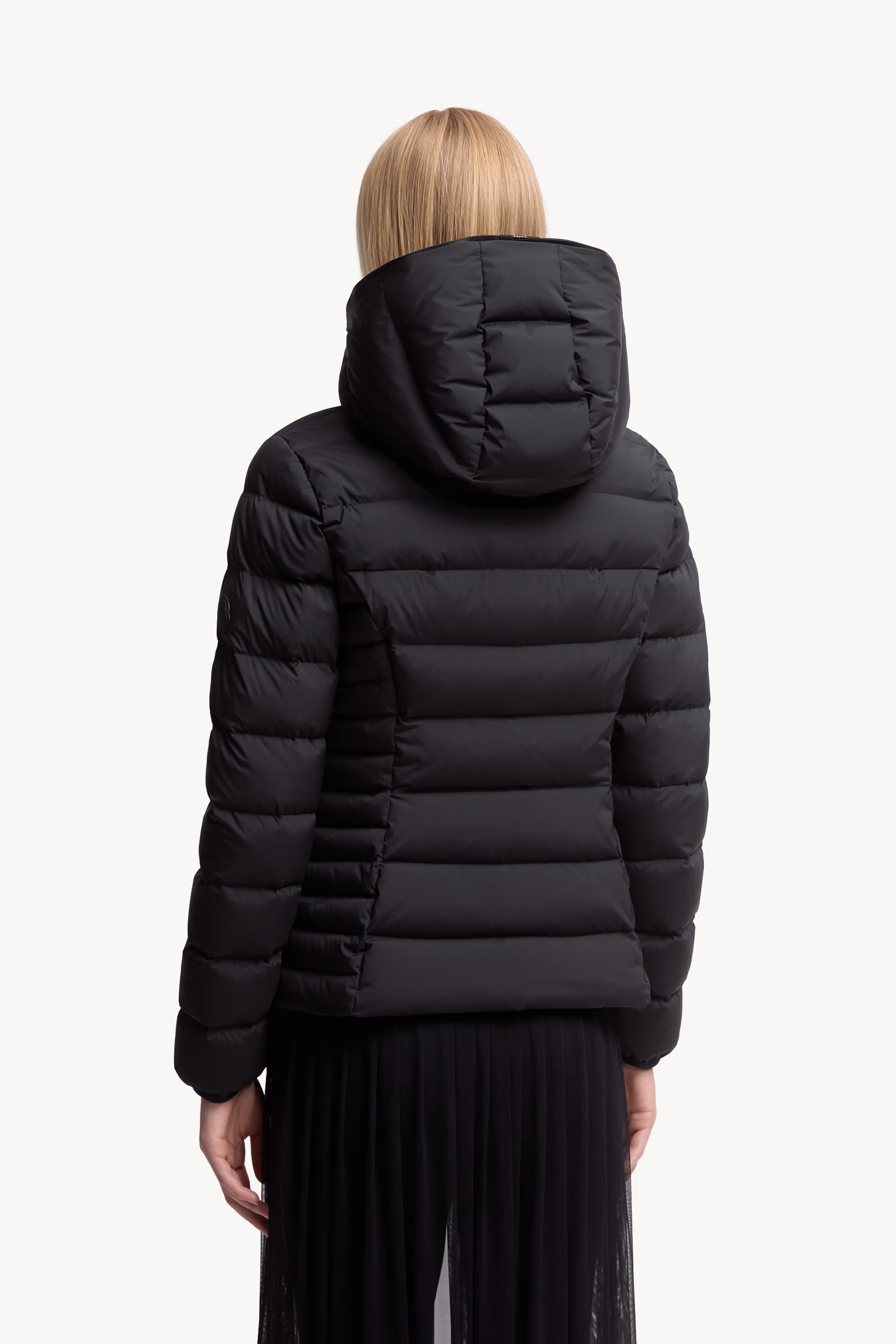 Doudoune courte à capuche Herbe Femmes Noir Moncler 5
